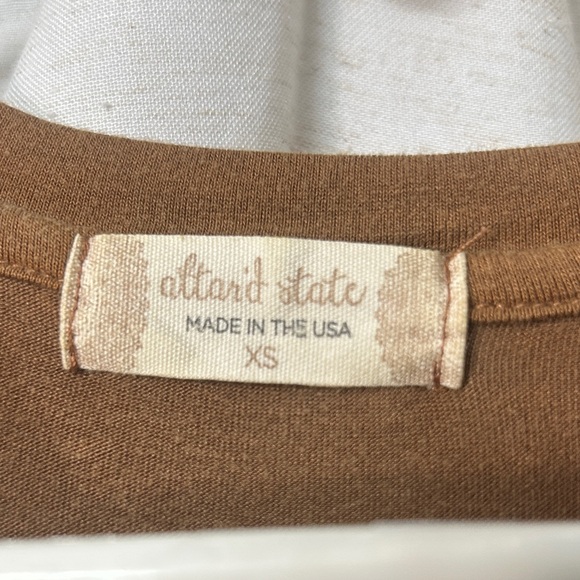 Altar'd State Brown Sleeveless Crewneck Tank - Picture 2 of 5